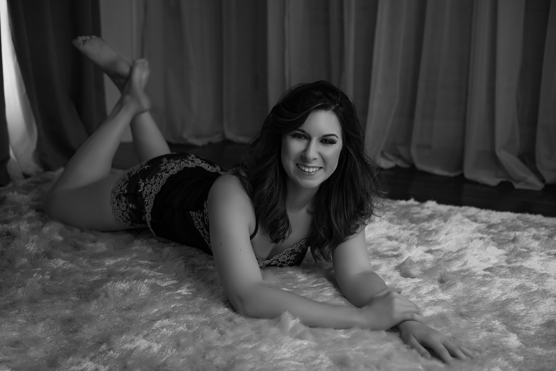 Luxury boudoir session with Shannon Hemauer Photography located in Carlisle PA.