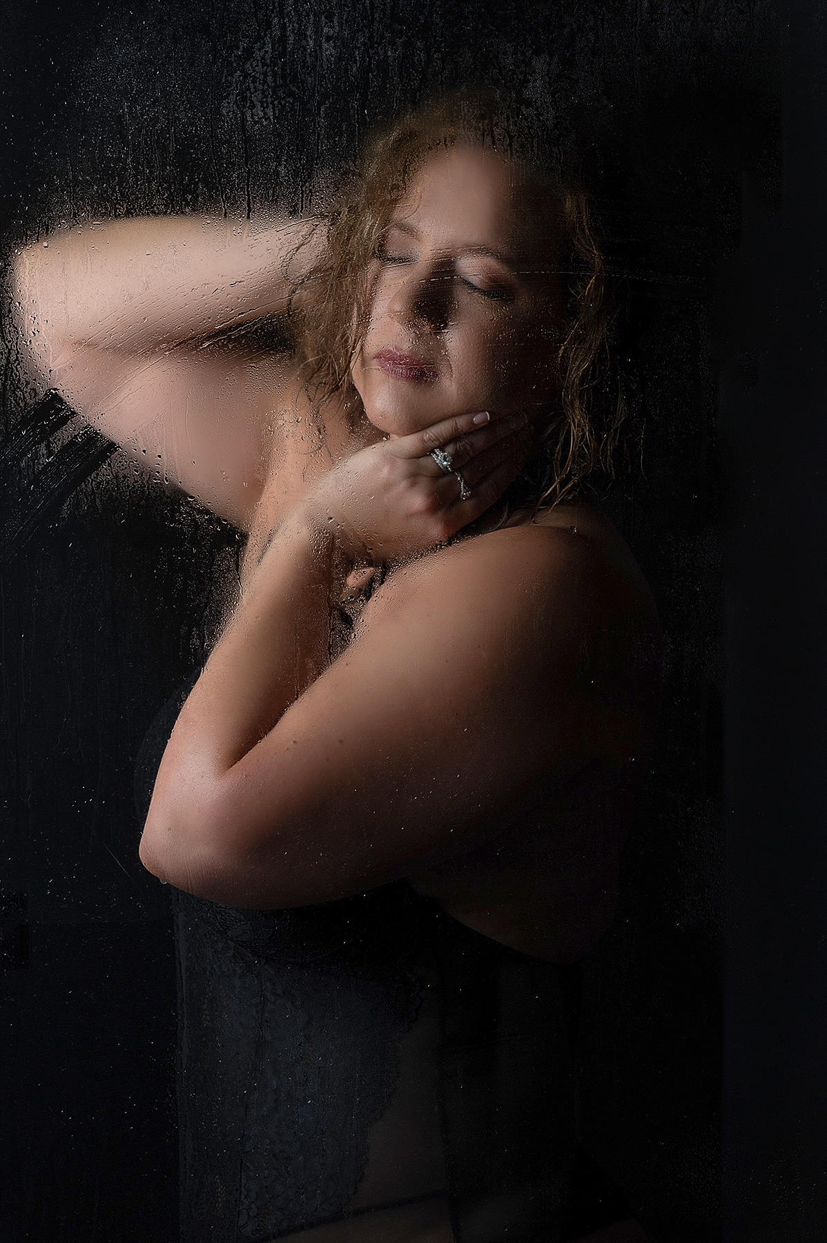 Boudoir shower scene with Shannon Hemauer Photography, located near York PA.